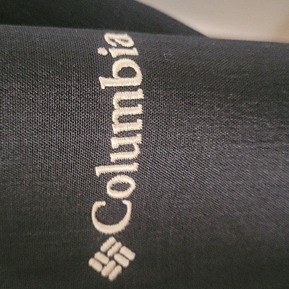 Columbia Women's Black Hooded Ski Jacket - Picture 2 of 9